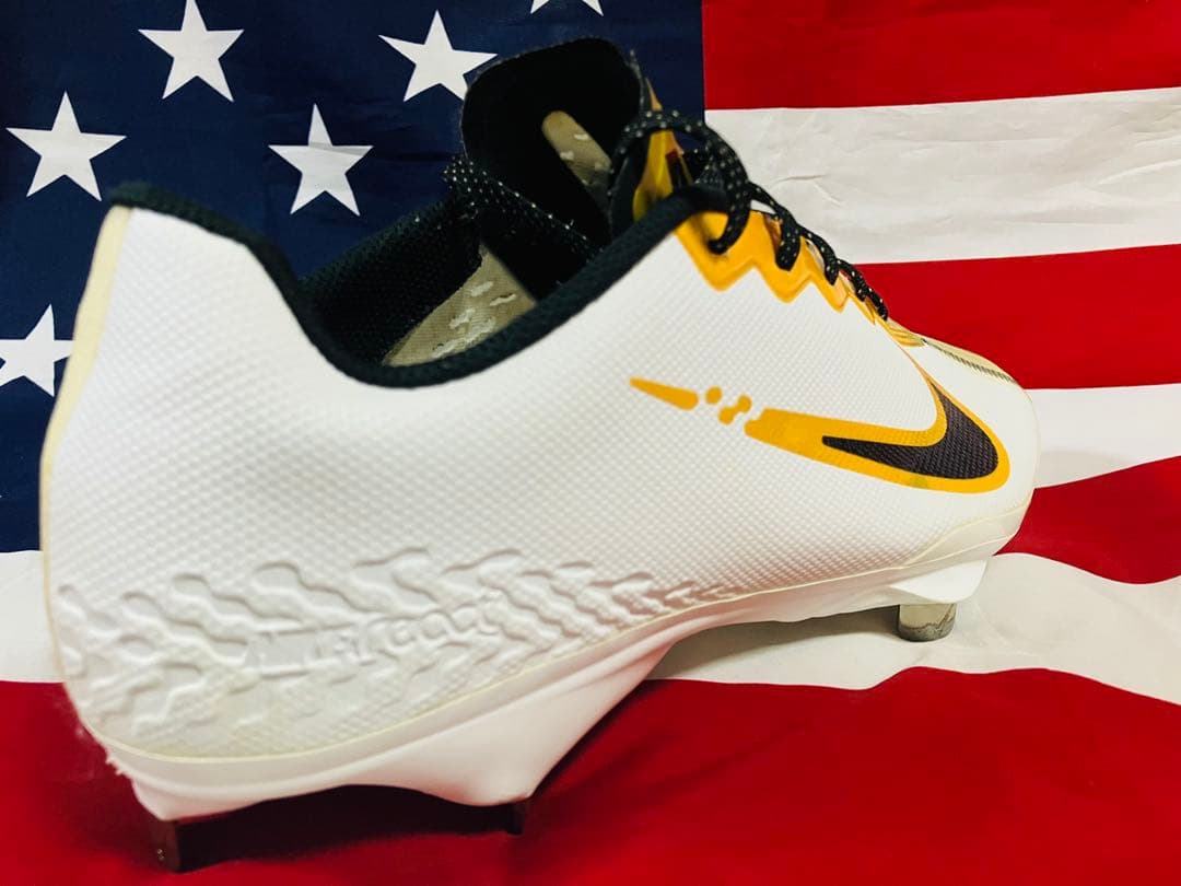 【日本未発売】NIKE ナイキ　野球 スパイク ホワイト　ゴールド 26.5cm