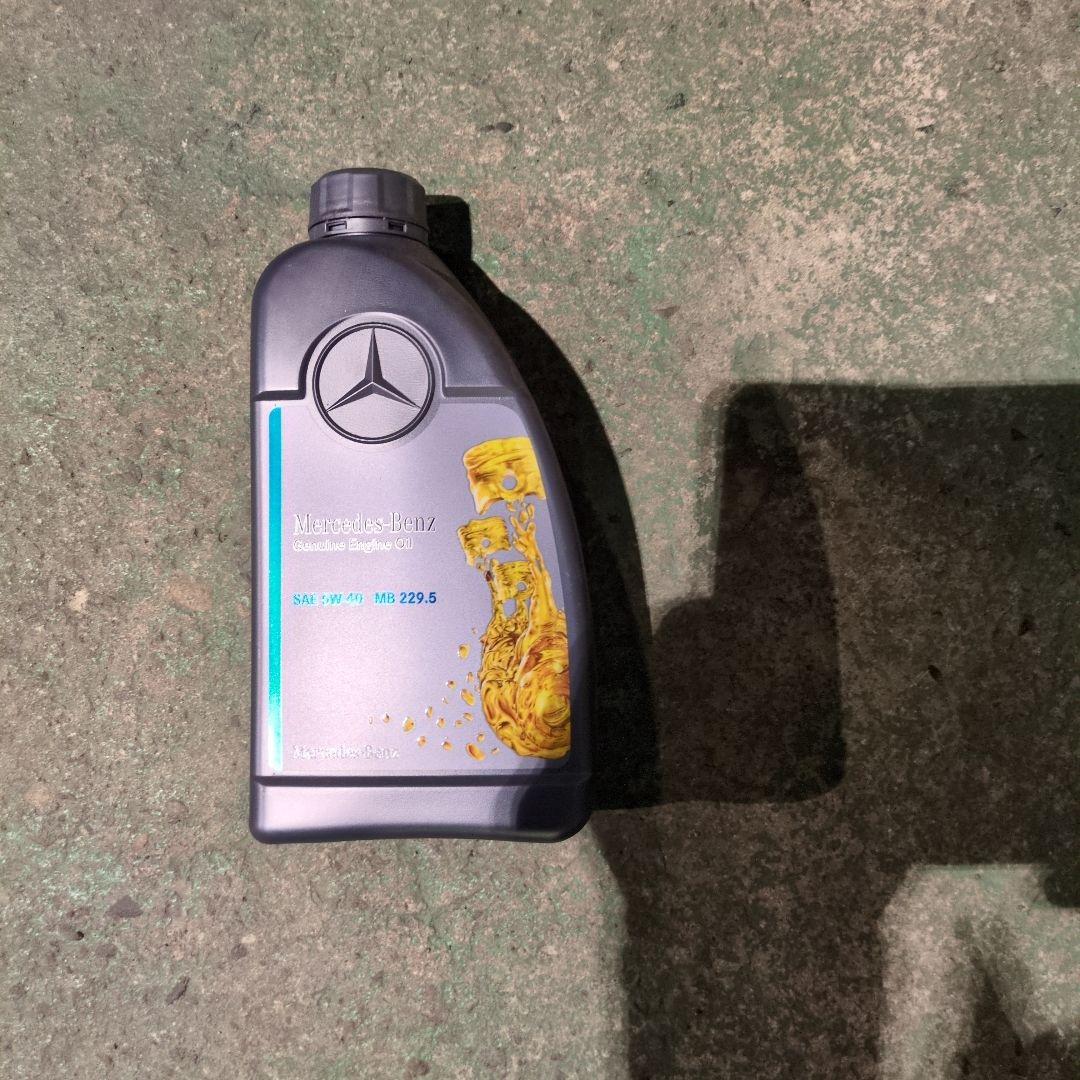 Mercedes-Benz エンジンオイル SAE 5W-40 MB 229.5 - メルカリ