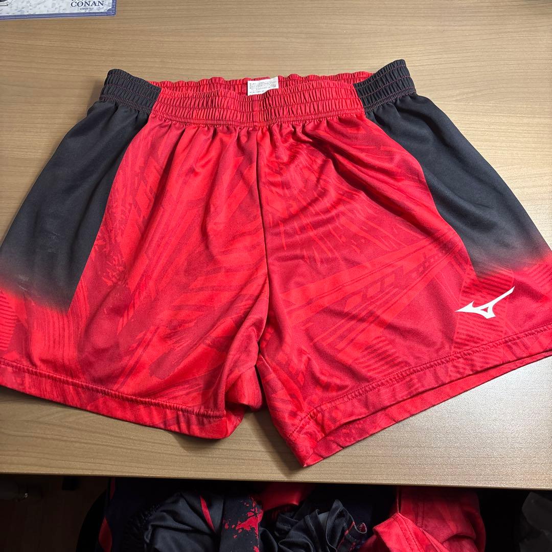 大幅値下げ‼️日本大学バレーボールパンツ 赤 - メルカリ