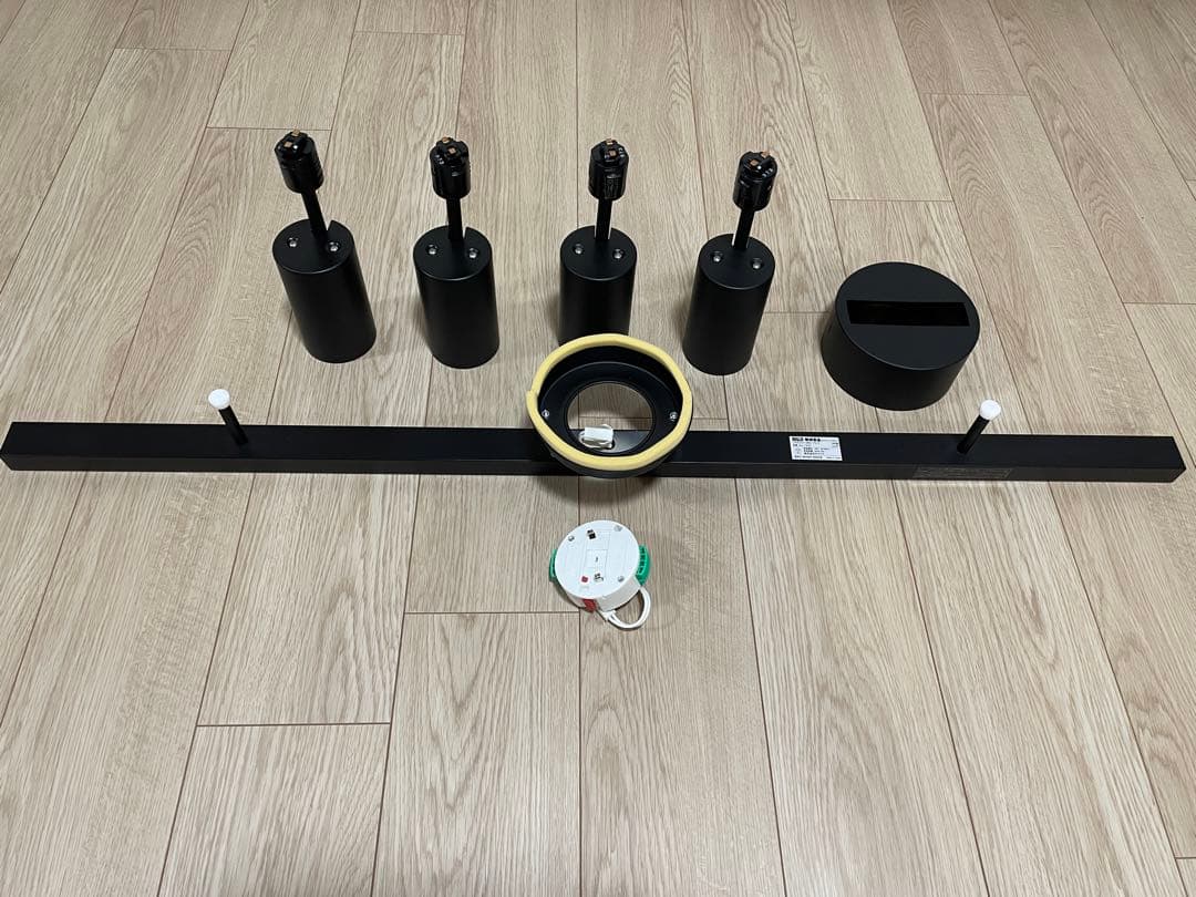 システムライト 黒 ダクト本体 スポットライト×4美品】無印良品 MJ