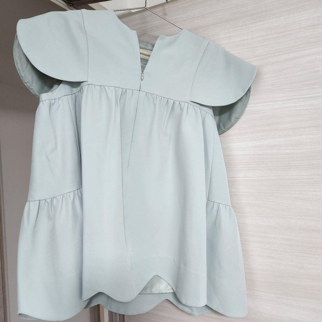 美品！試着のみ bitnabi 美人トップス ペタルスリーブ（ブルー）Mサイズ