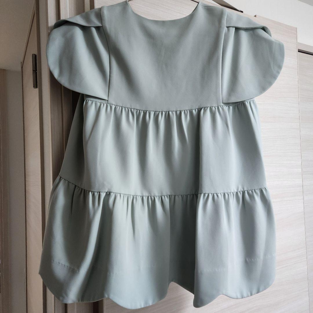 美品！試着のみ bitnabi 美人トップス ペタルスリーブ（ブルー）Mサイズ