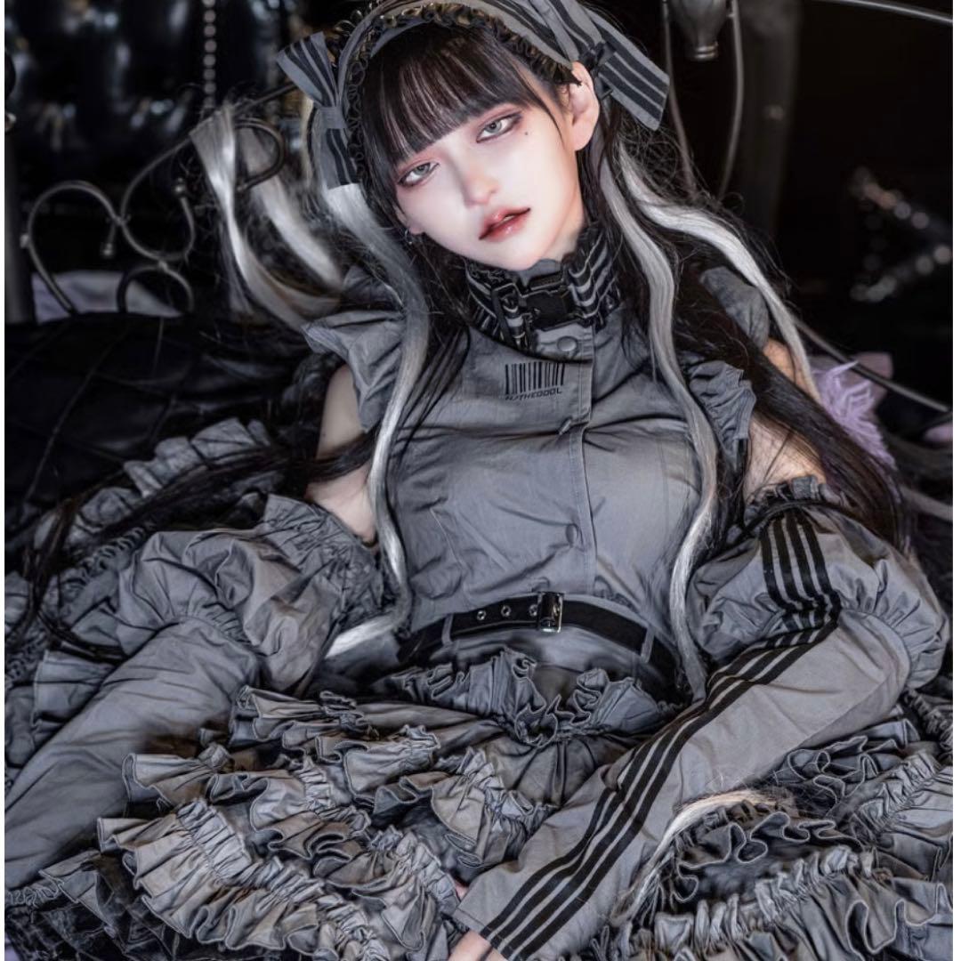 《人気完売品》HIDOLATRAL THEODOLジャージロリィタドレスセットM