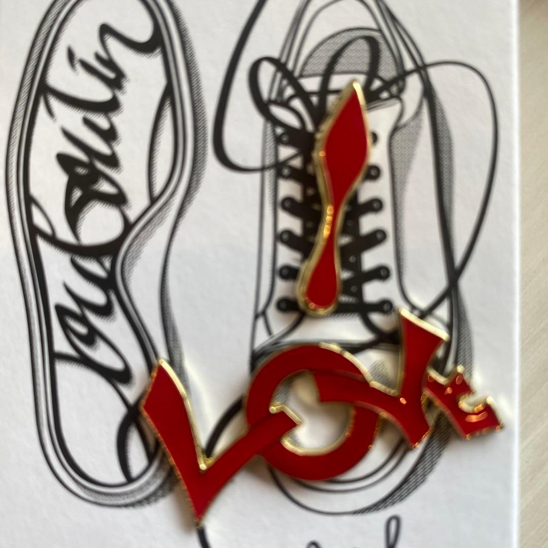 Christian Louboutin レースチャーム2点