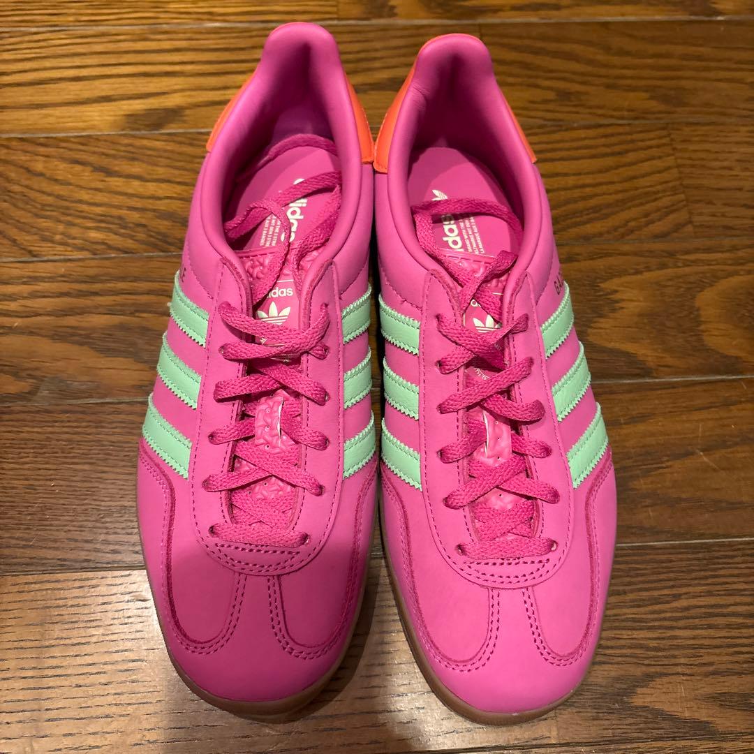 アディダス adidas ガゼル インドア Gazelle ピンク　JI2718 アディダス adidas ガゼル インドア Gazelle ピンク JI2718 - メルカリ