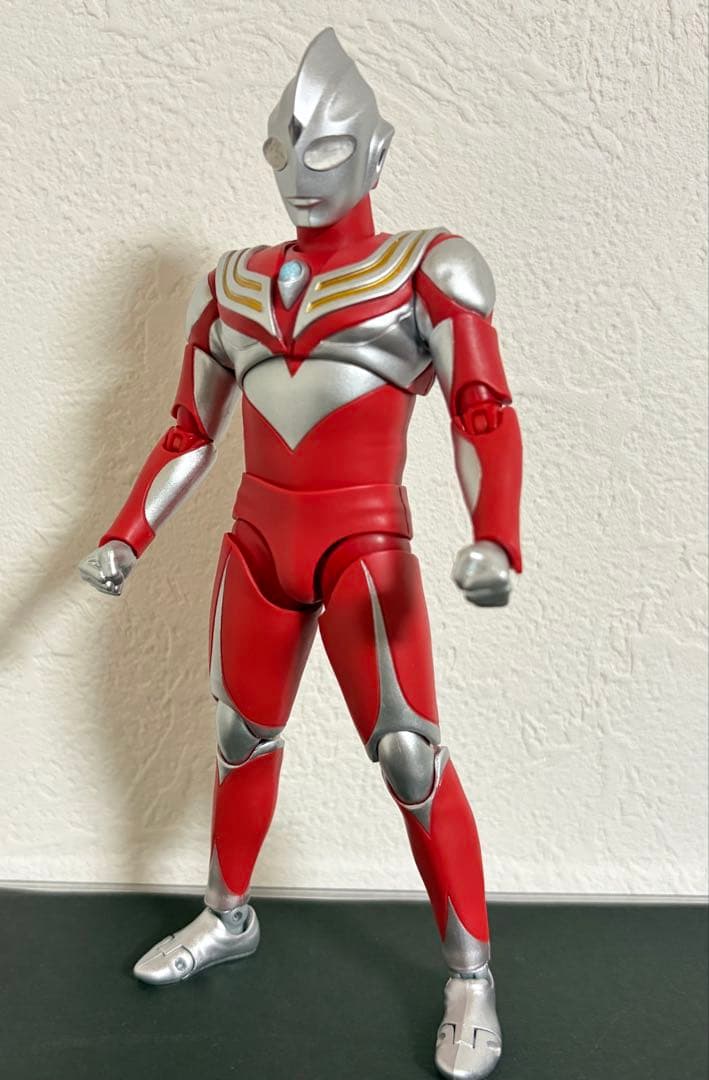 S.H.Figuarts（真骨彫製法）ウルトラマンティガ　パワータイプ