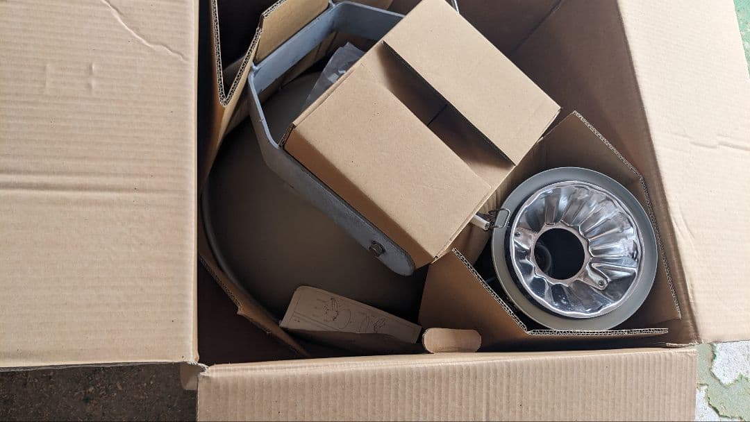 松下電工水銀灯（投光器）YA56121 防雨型 200V 660〜1000W用 - メルカリ