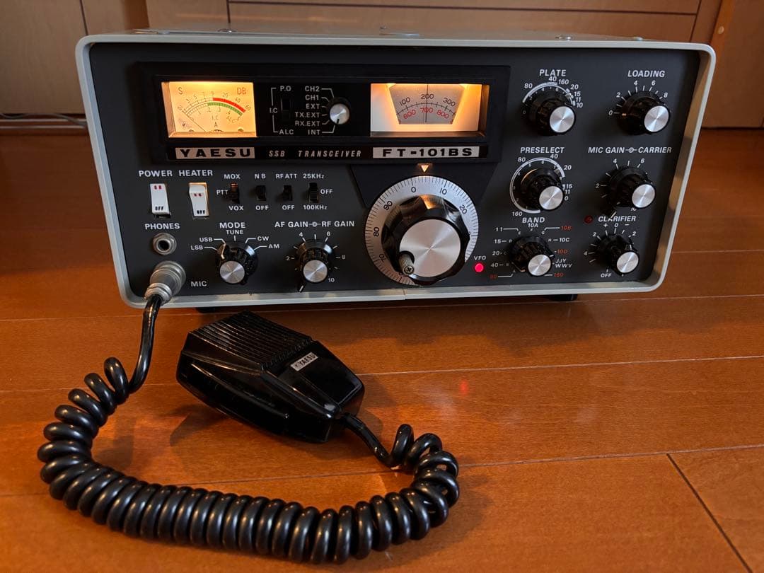［通電のみ確認済みジャンク扱い］八重洲無線 トランシーバー FT-101BS 八重洲無線 爆買 トランシーバー 無線機 SRD790 PKG YAESUコネクト