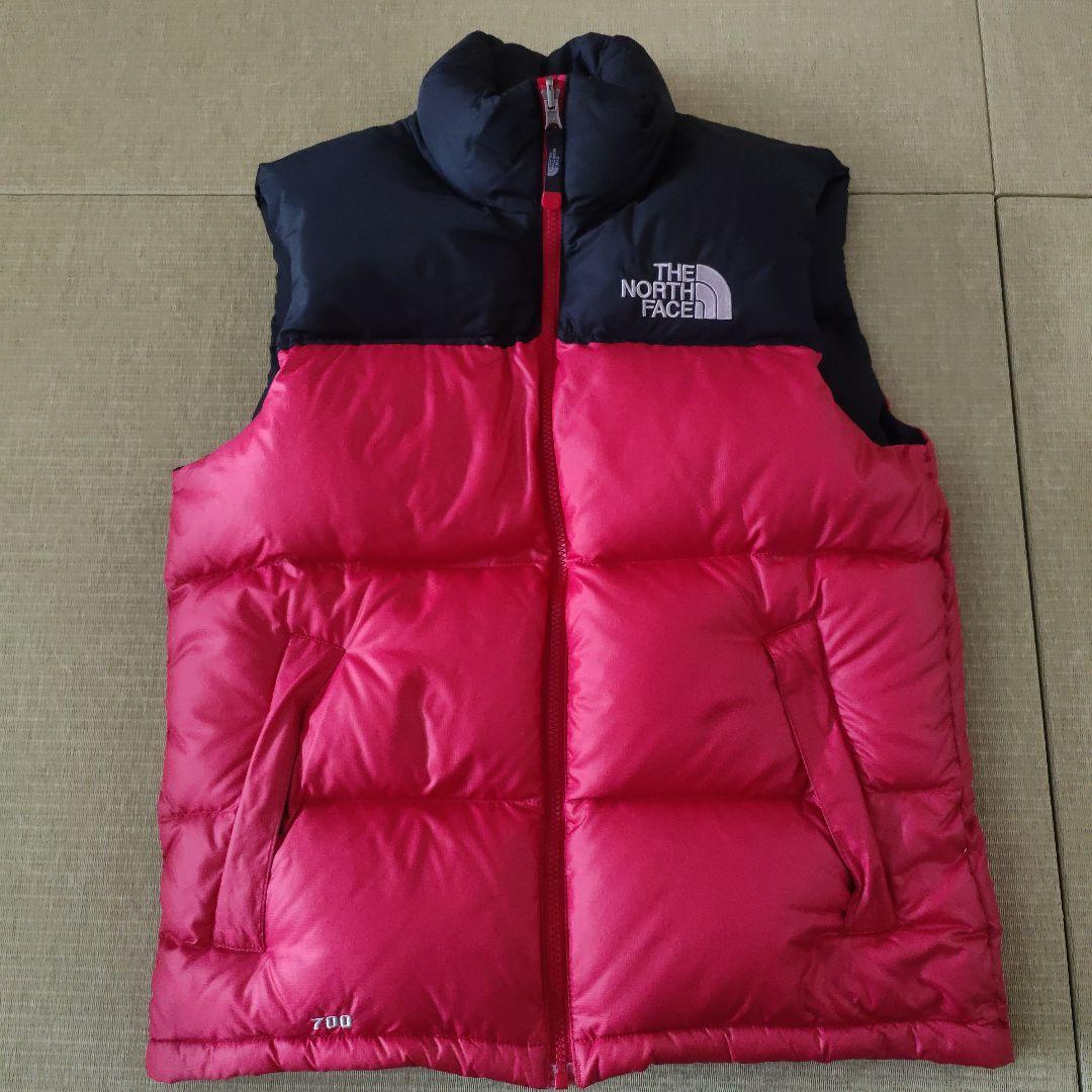 THE NORTH FACE ダウンベスト 赤黒 700 - メルカリ