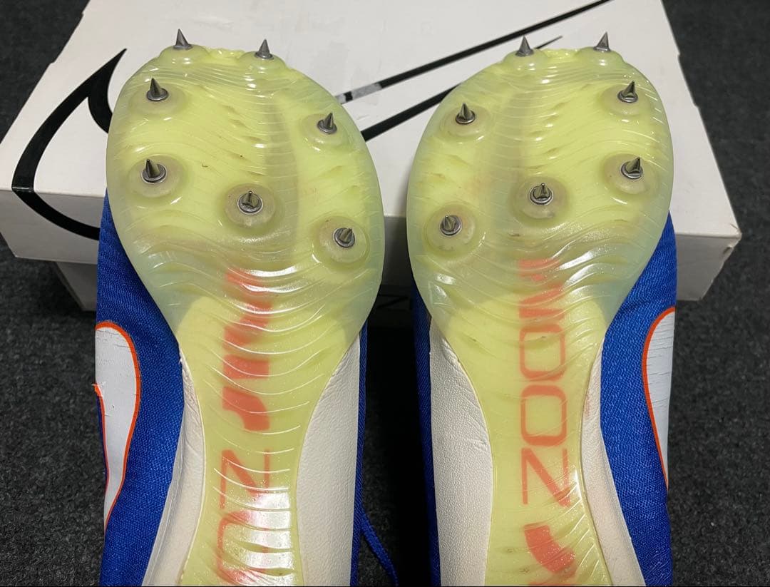 ひ*と様 Nike エアズーム マックスフライ1 極美品【26.5cm】パンク無