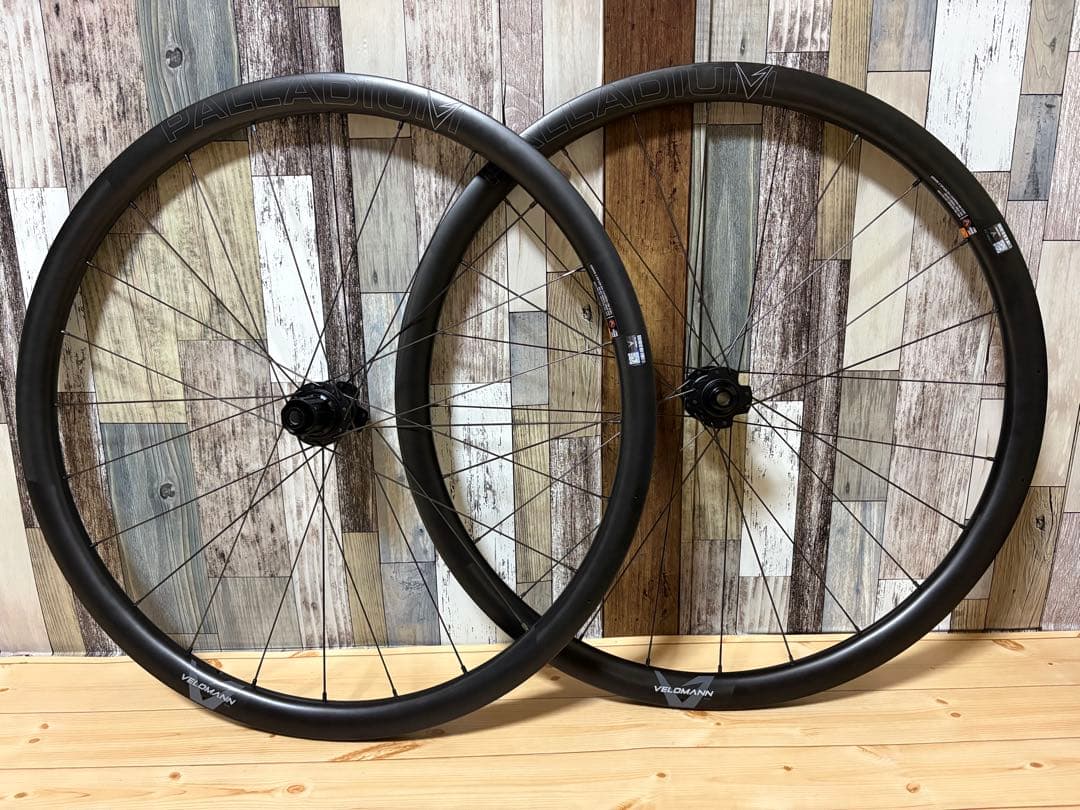 専用です。 カーボンホイール - メルカリ