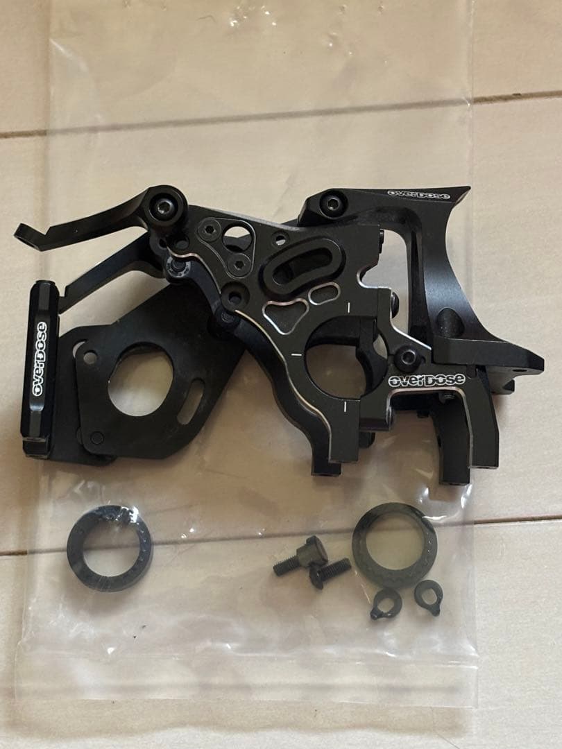 アルミリヤブレース、マウント、リヤバルクヘッド、フローティングモーターマウント フローティングモーターマウントシステム (for GALM / ブラック) [(有