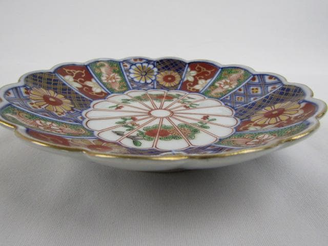 大聖寺伊万里 輪花 金彩菊花図 小皿 3枚 16cm 竒玉宝鼎之