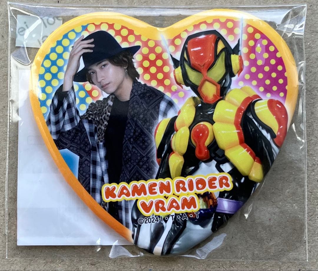 仮面ライダーガヴ TOS くじ 特大ハート型缶バッジ ラキア ヴラム ①