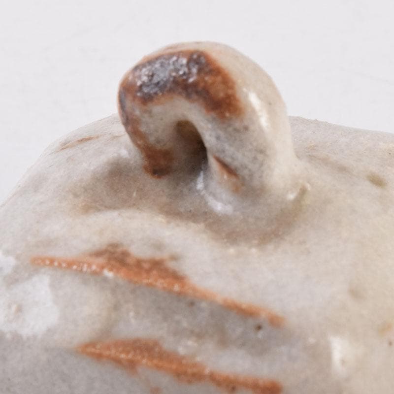 茶道具 志野焼 春恭作 花文 香合 共箱 C 8471 - メルカリ