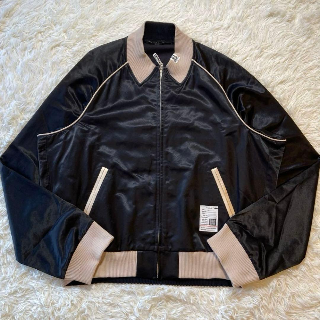 極美品 メゾンミハラヤスヒロ 22AW ノーカラーサテンジャケット バック