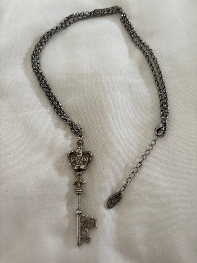 ジェーンマープル バースデー鍵王冠ネックレス - メルカリ