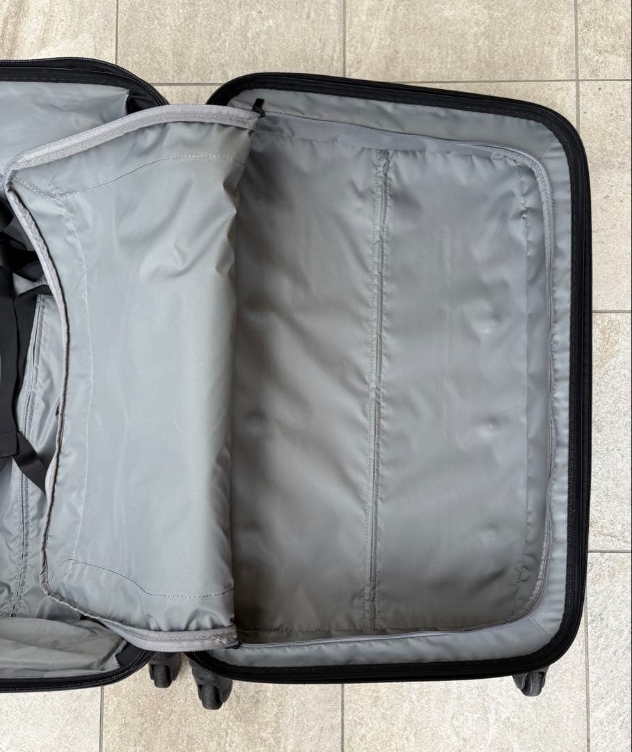 《希少》TUMIシルバー キャリーケース 中型