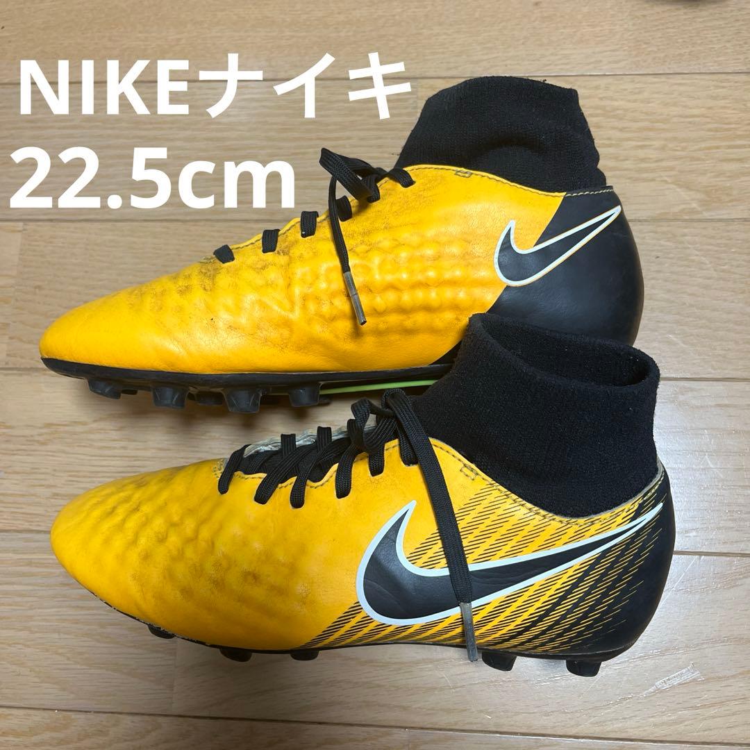 ナイキ スパイク 22.5cm マジスタ ハイカット - メルカリ