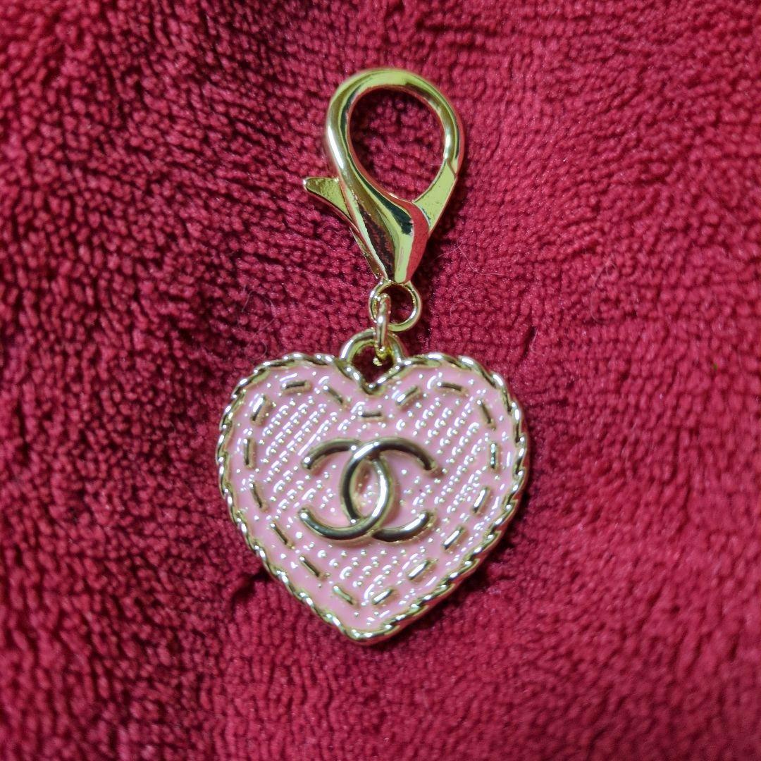 ♡値下げ！♡美品！レア！♡シャネル♡ハート型チャーム♡ノベルティ