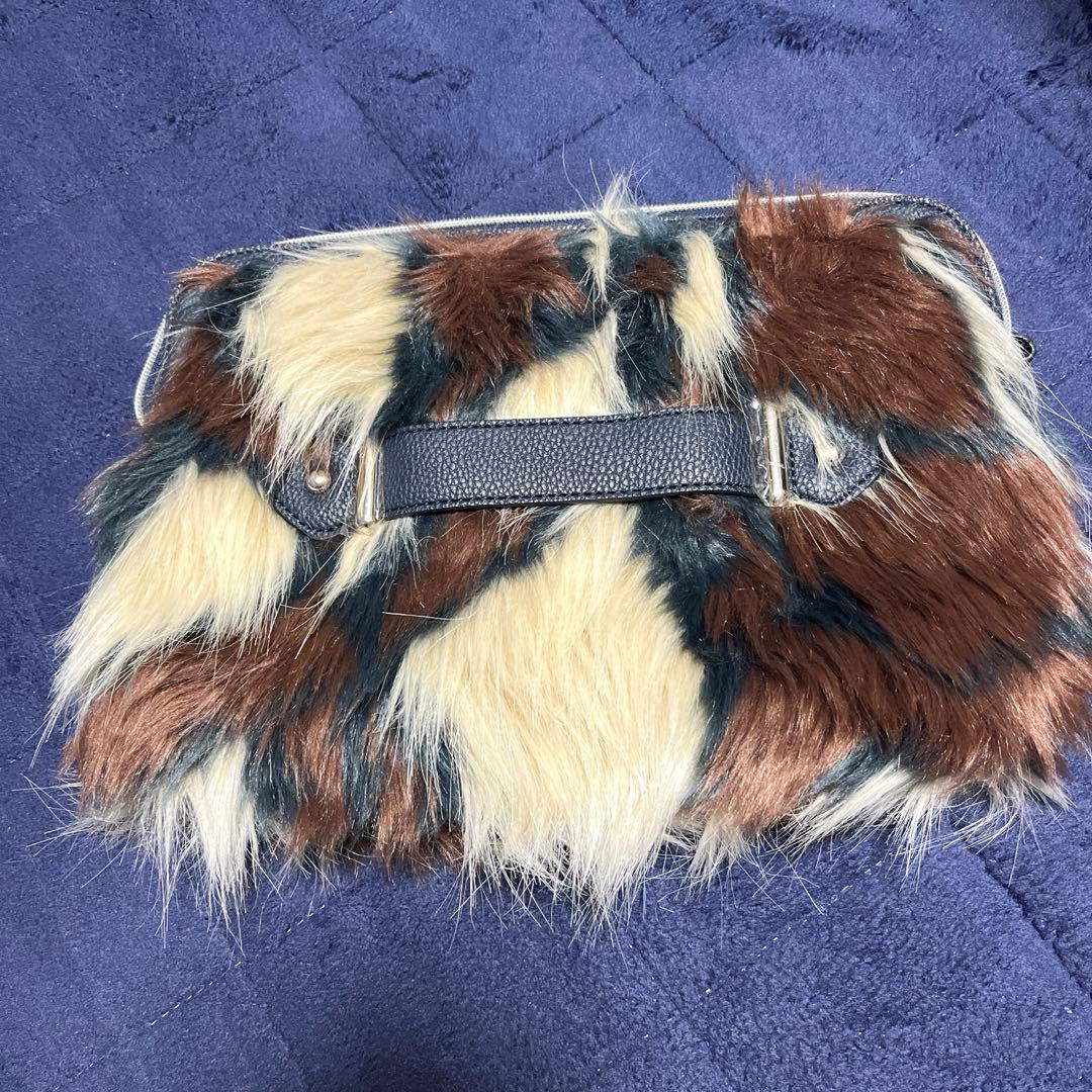 ピーチジョン ファー素材 クラッチバッグ - メルカリ