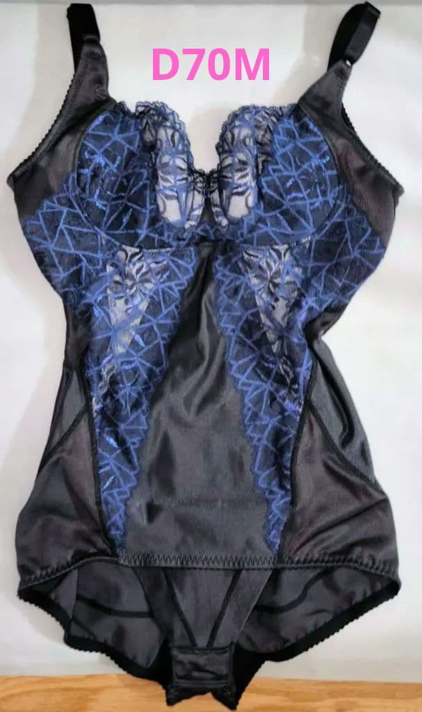 マルコ カーヴィシャスカレス レース ボディスーツ D70M - メルカリ