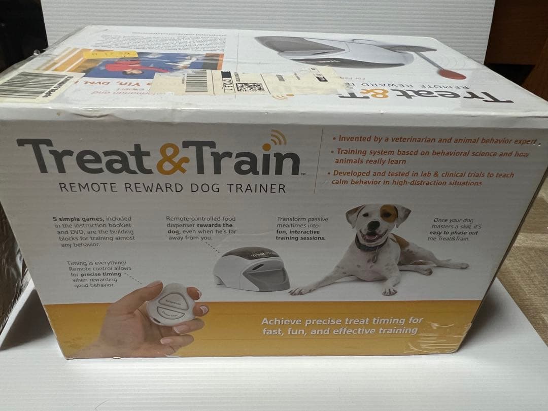 Treat & Train Remote Reward Dog Traine - メルカリ