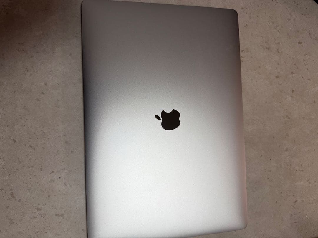 MacBook Pro 15インチ 2018 / 16GB / 256GB Amazon.co.jp: 【整備済み品】Apple MacBook Pro 2018(15インチPro