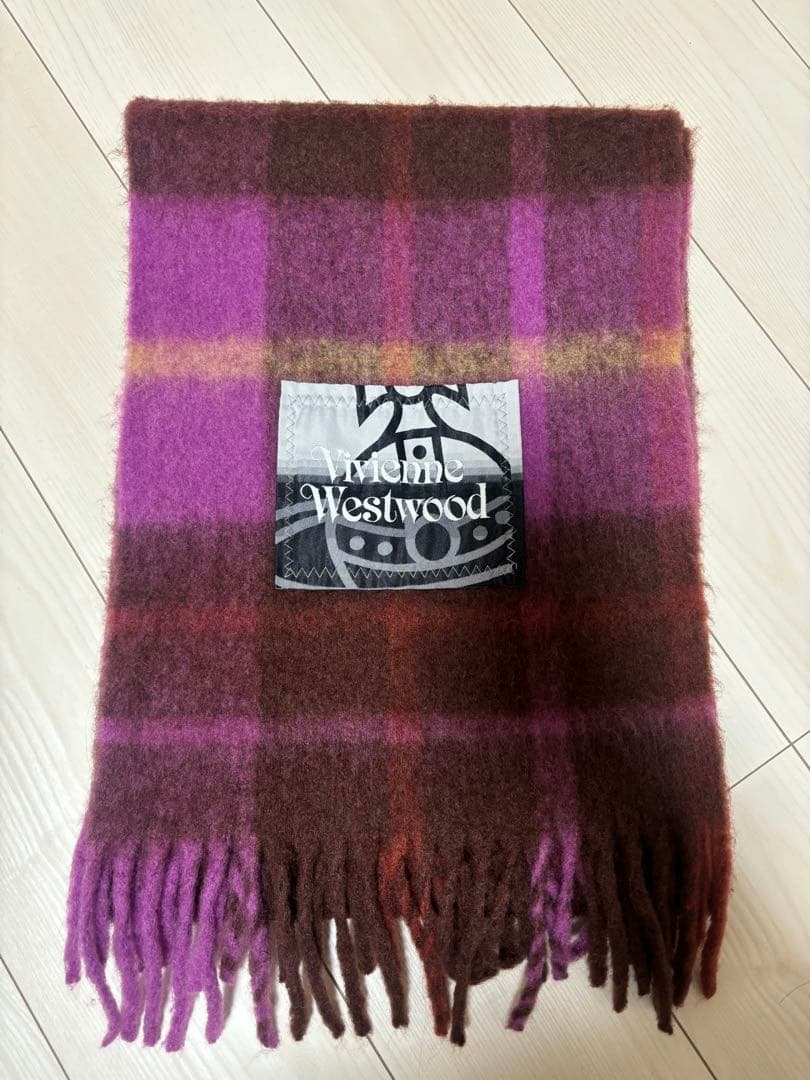 ヴィヴィアンウエストウッド デカロゴ マフラー大判ストール 新品 ヴィヴィアンウエストウッド デカロゴ マフラー 大判ストール