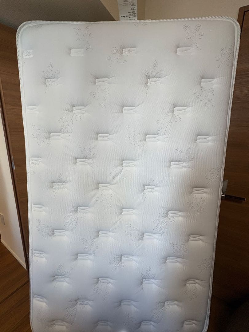 Beautyrest Simmons セミダブルマットレス　クラウンエンパイアー Beautyrest Simmons セミダブルマットレス クラウンエンパイアー