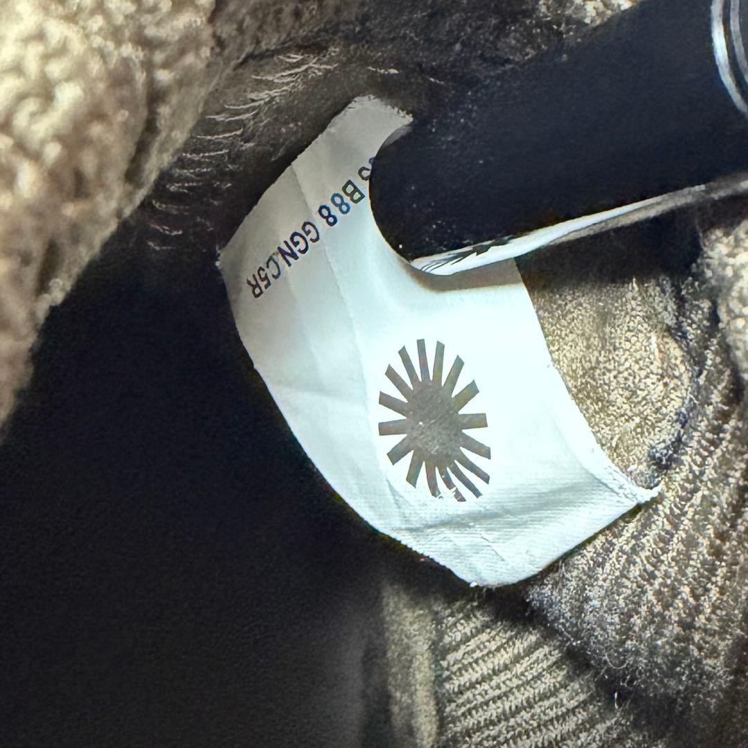 UGG ブルックリン チェルシー 厚底 Hickory 23cm - メルカリ