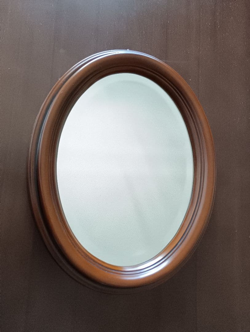 イタリア製 ウォルナット調 オーバル壁掛けミラー 45×36cm - メルカリ
