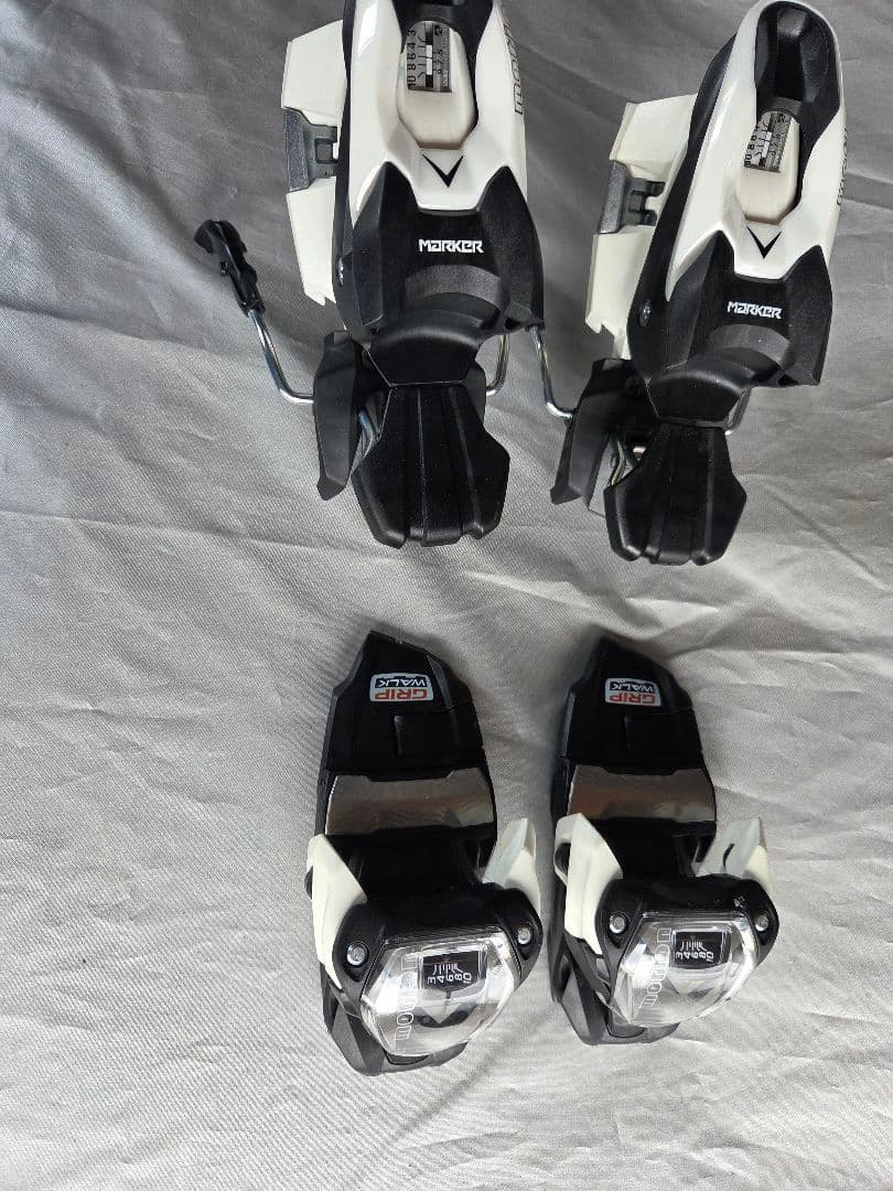 Marker motin10ビンディング ホワイト/ブラック マーカー（MARKER）（メンズ、レディース）スキー ビンディング 金具