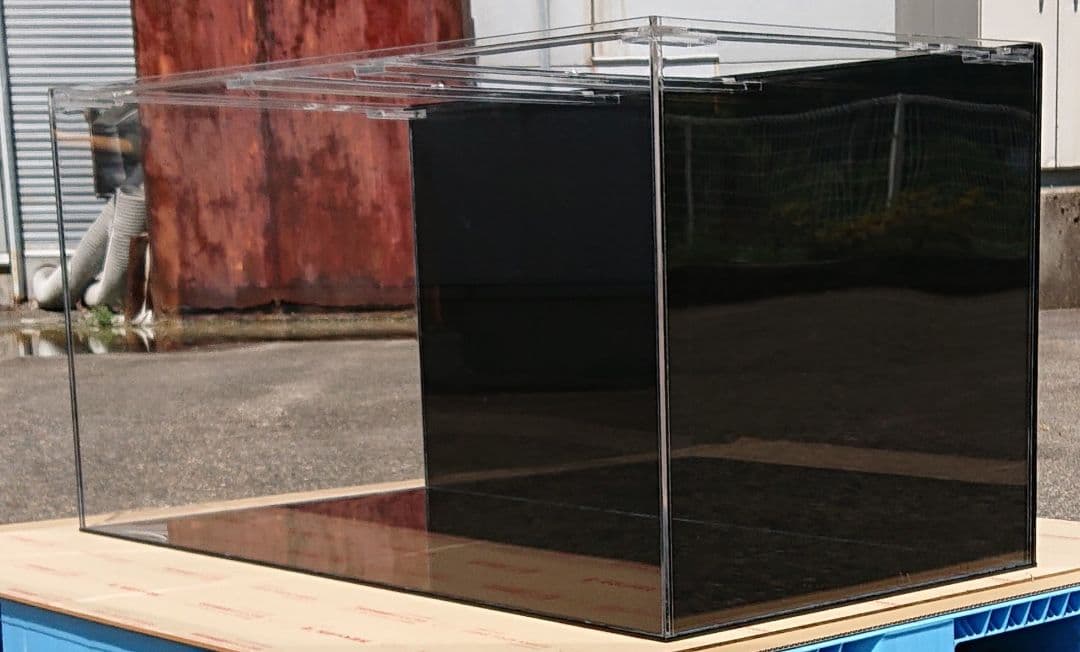 アクリル水槽 W900 D600 H600 二面黒 四面10㍉ 佐川急便発送 - メルカリ