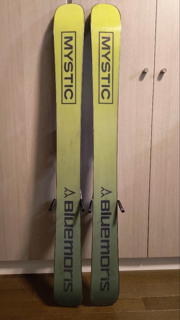 絶版・超美品】ブルーモリス ミスティック 130cm スキーボード