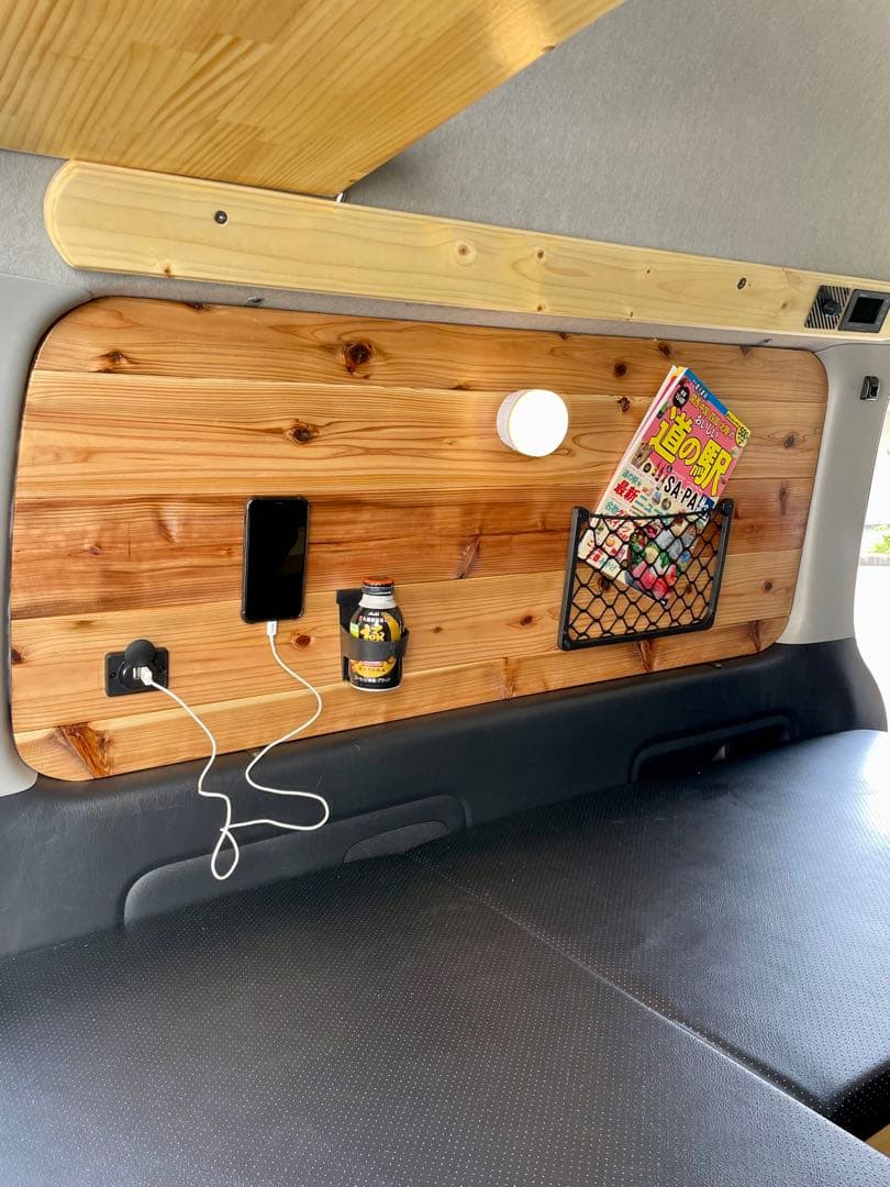 メルカリ便送料込み‼︎ ハイエース 窓埋めパネル左右セット 人気の