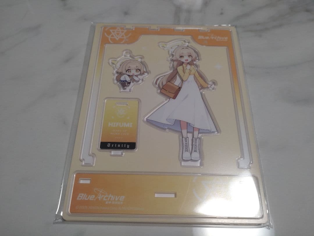 韓国限定】ブルーアーカイブ DONMINI【ヒフミ】アクリルジオラマ①
