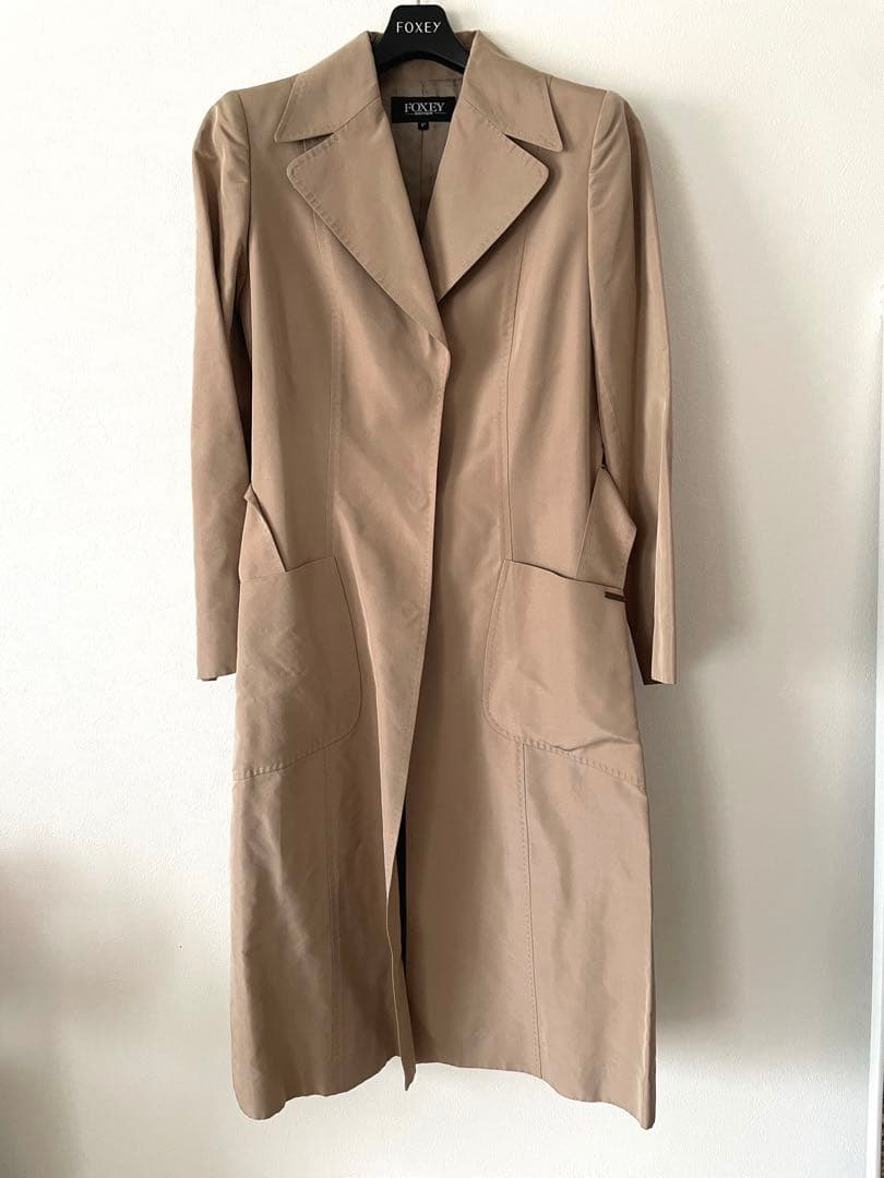 FOXEY シルクロングコートの通販はau PAY マーケット - 輸入雑貨の