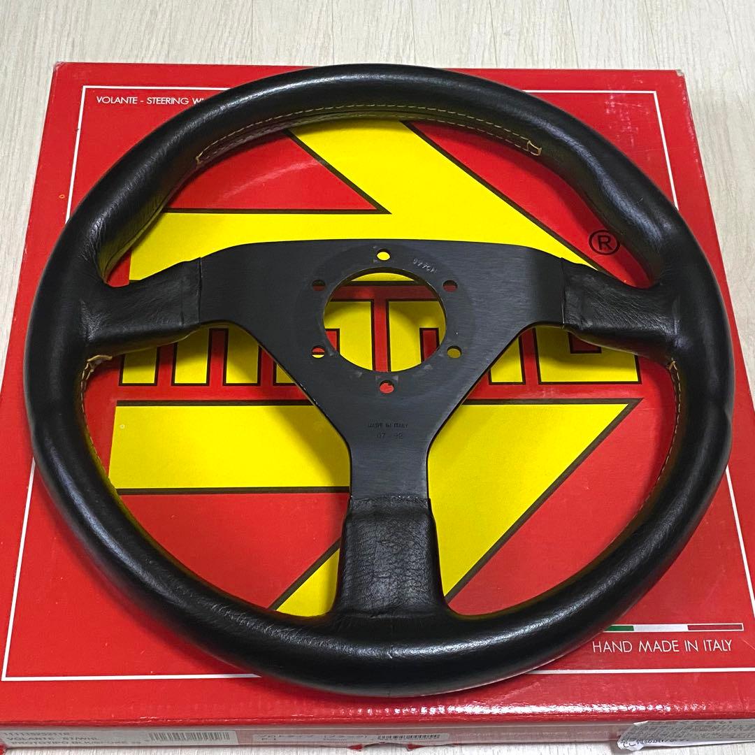 MOMO VELOCE RACING 320mm ステアリング - パーツ卸売 通販