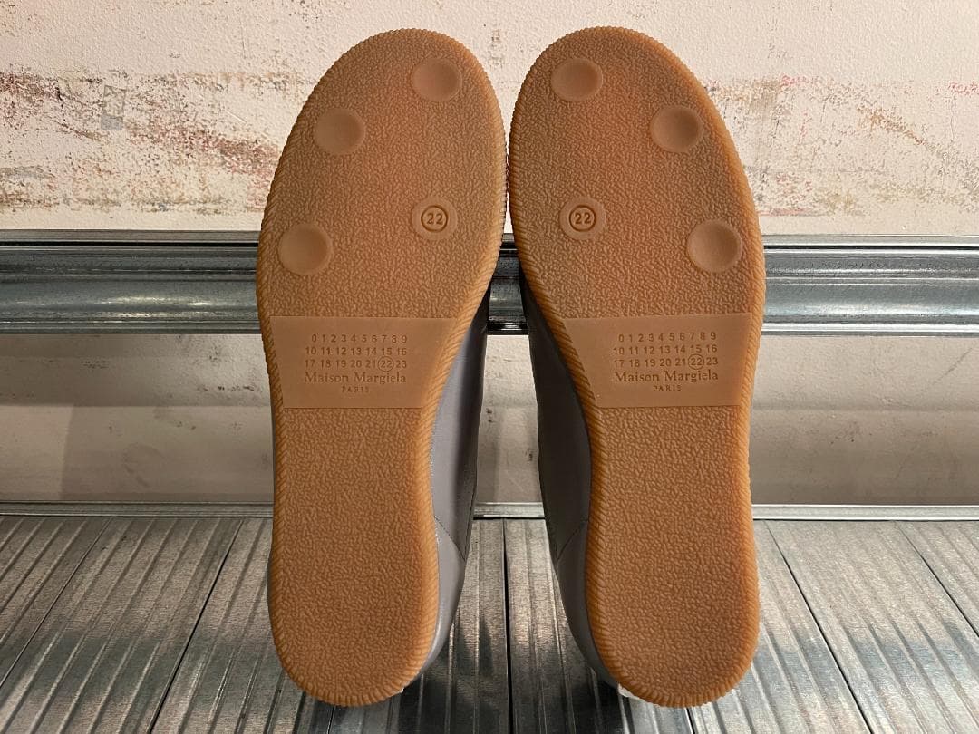 未使用☆廃盤カラー／メゾンマルジェラ／レプリカ／フェザーライト