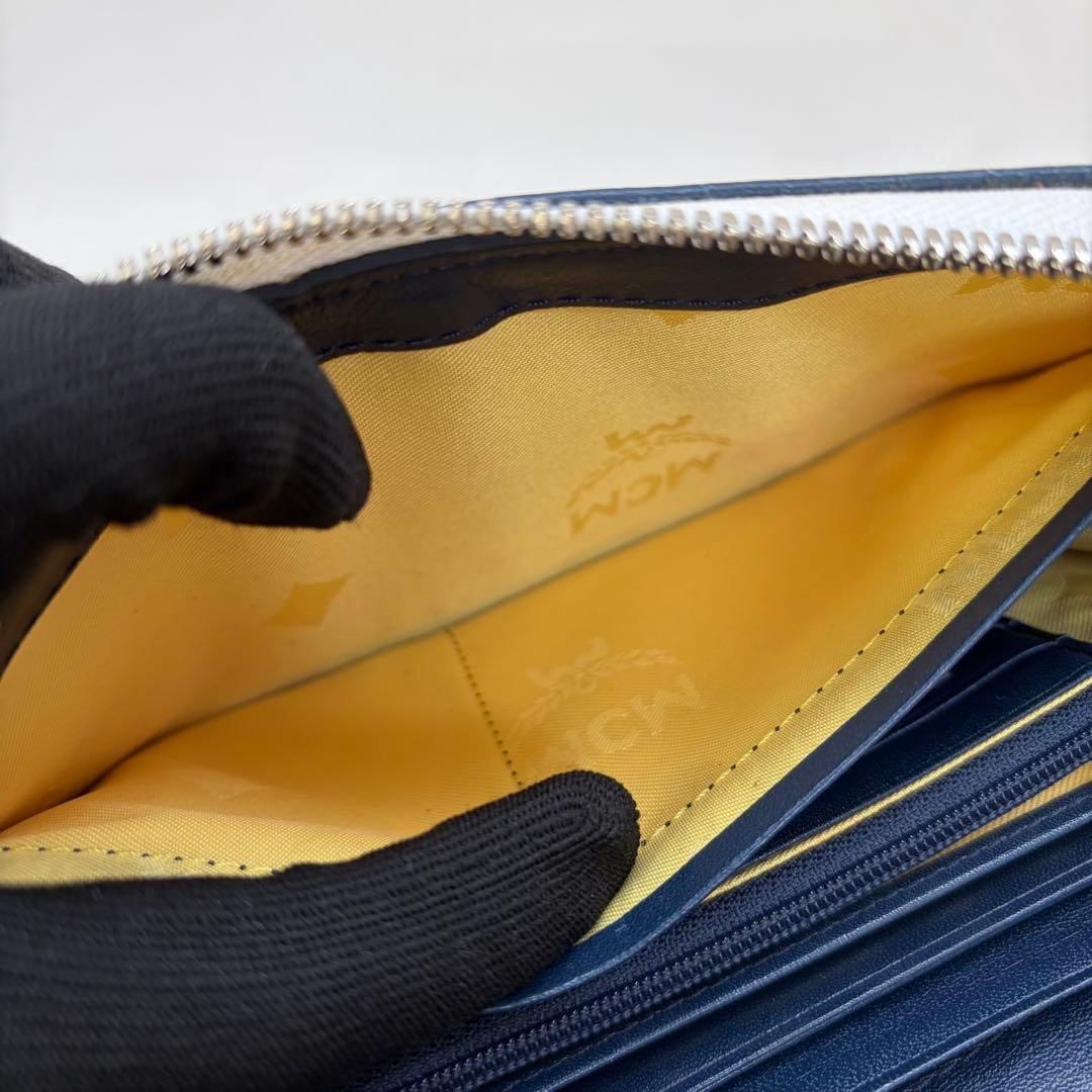 0115M19】MCM 長財布 ホワイト ロゴデザイン 花柄 レザー - メルカリ