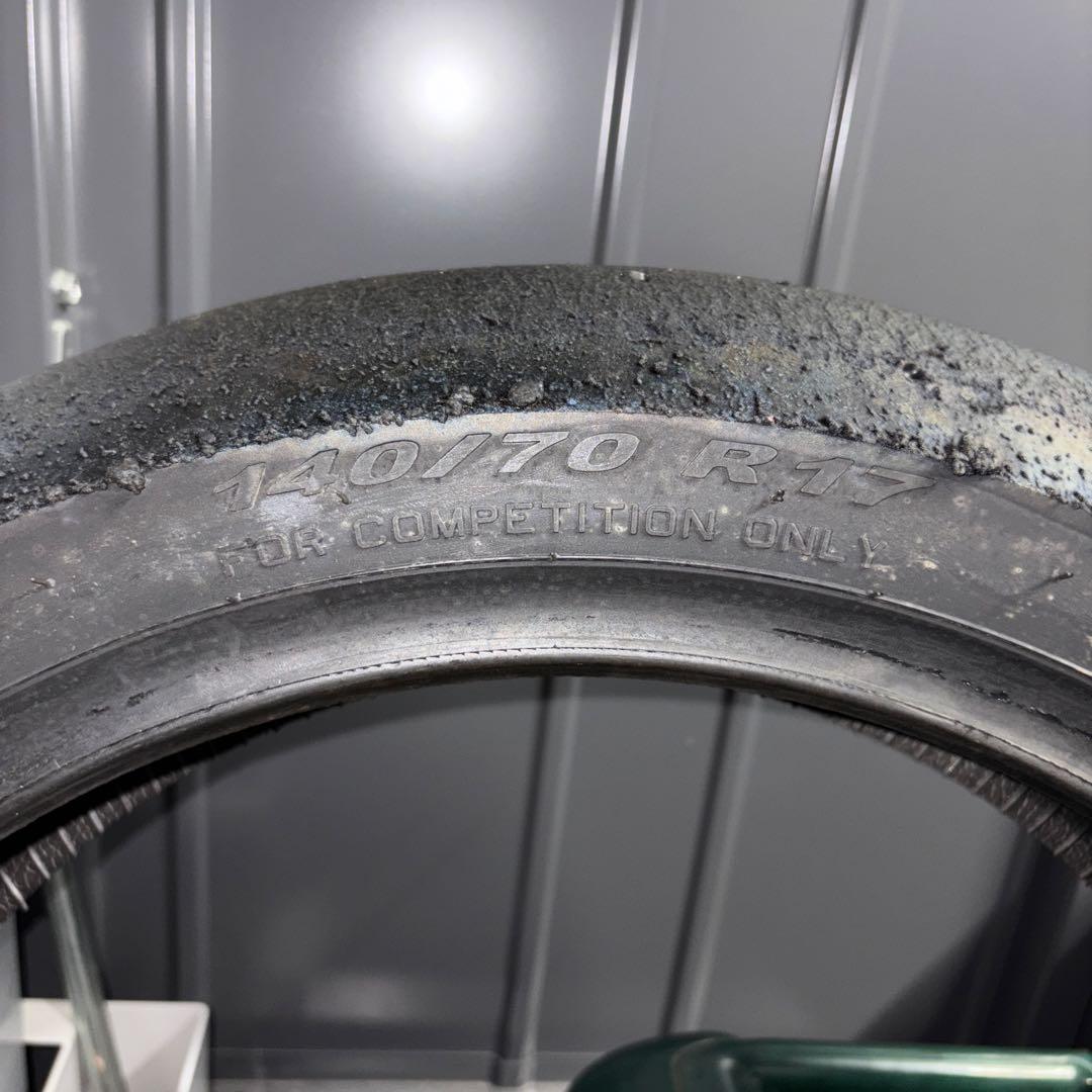 ピレリ　ディアブロスーパーバイク 110/70-R17 140/70-R17 ①