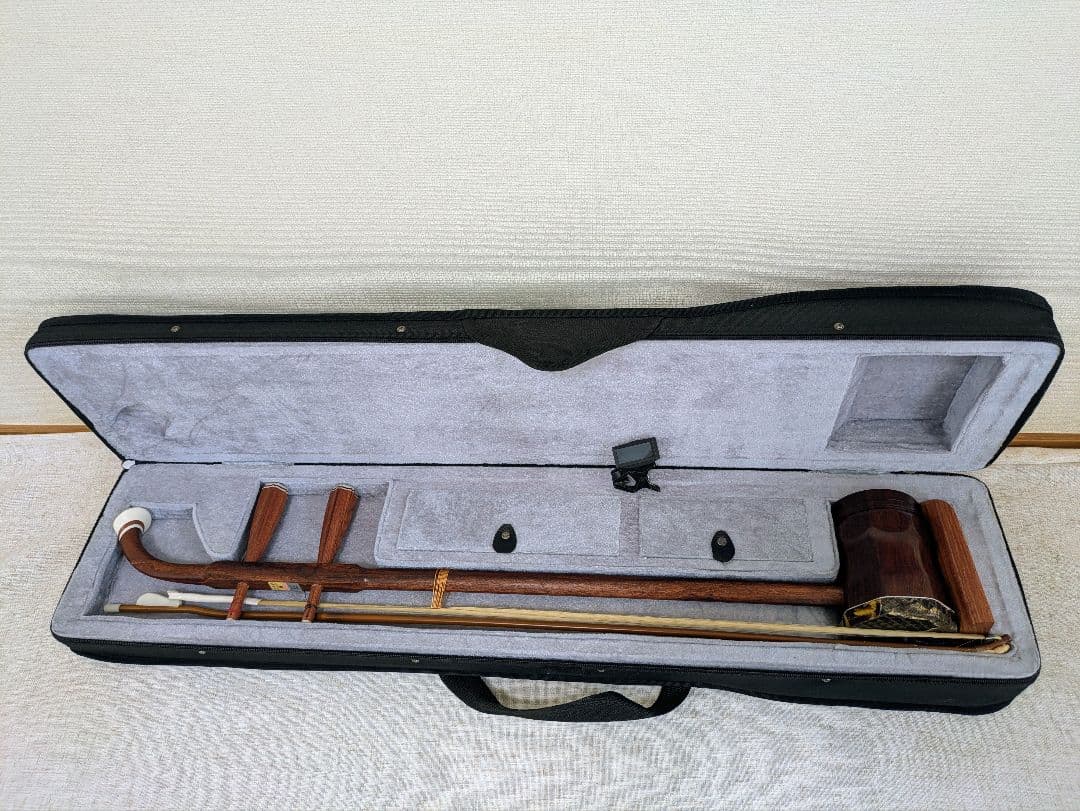 宋廣寧製二胡 紅木 蛇皮 2弦付き 弓あり ソフトケース付き