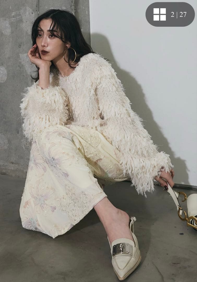 ANDREA&Co. アンドレアアンドコー ニット ボタニカル刺繍ベロア