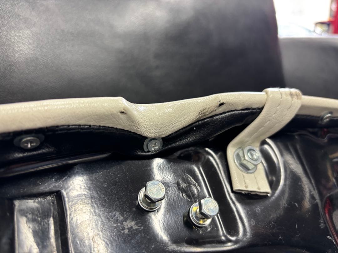 ヴィンテージ 通販車・バイク・自転車 - SUZUKI ホワイトレザーシート