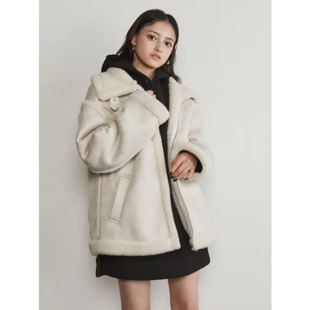 MURUA ミディルーズフェイクムートン ボアジャケット ベージュ - メルカリ