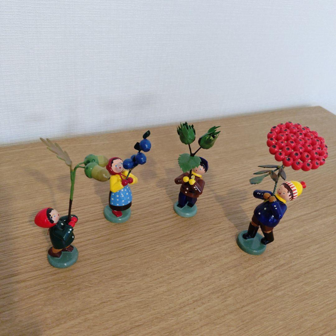 ドイツ木製人形 ブルーメンキンダー秋冬 - メルカリ