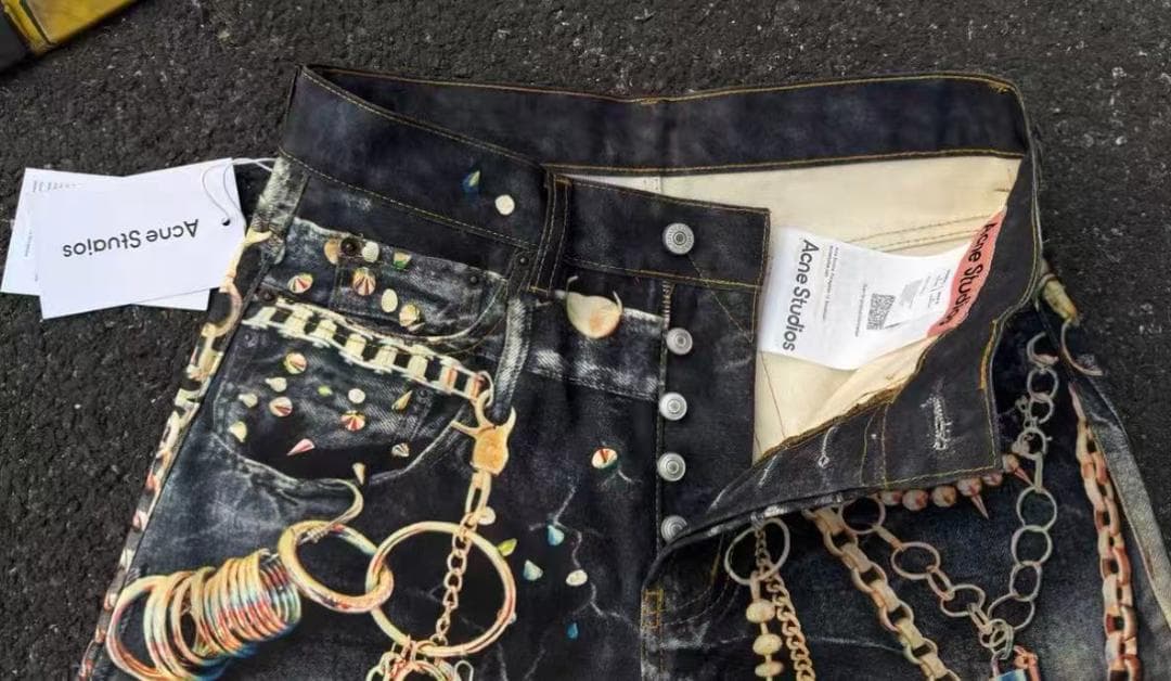 馬年限定 Acne Studios チェーン柄ジッパーパンツ - メルカリ