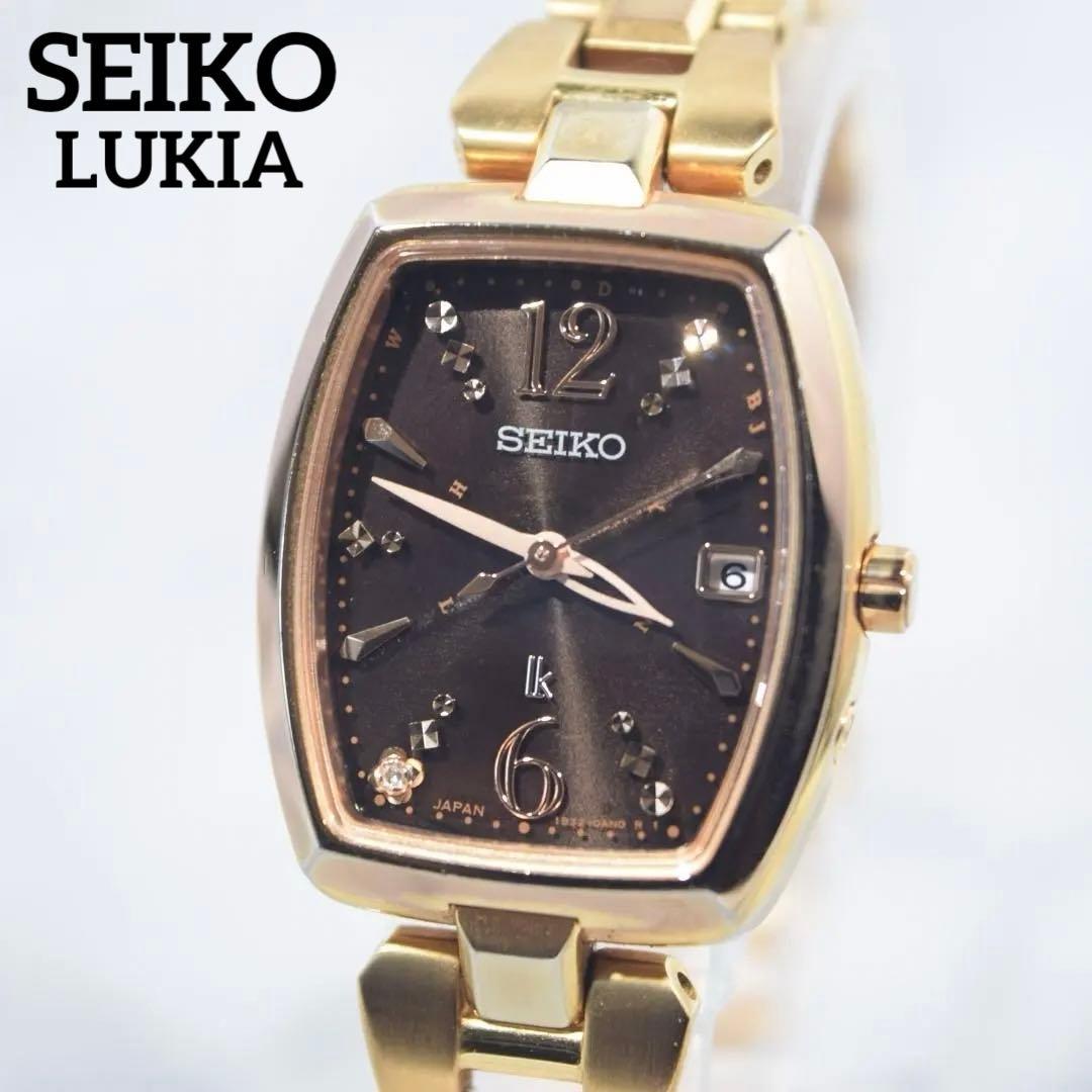 美品 SEIKO セイコー ルキア 電波ソーラー レディース黒金 ダイヤ付き LUKIA SEIKO / セイコー ルキア レディース 腕時計 ブラック 8Pダイヤ