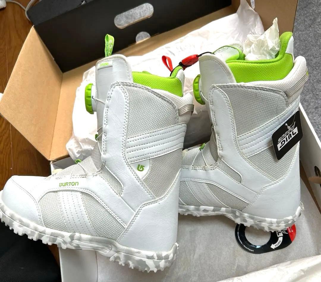 Burton 未使用　ブーツ　25cm デザインGOOD 24-25 2025 BURTON バートン スノーボードブーツ キッズ Kids' Smalls